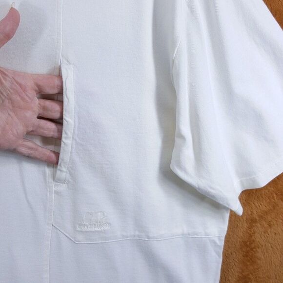 CP COMPANY Shirt Mens XXL Ivory Pullover Crew Short Sleeve Pocket Logo Tee $185 - Picture 4 of 10